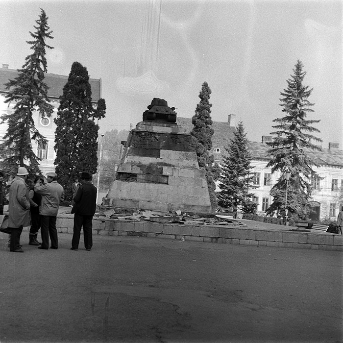 minerva_1987-1991_c2_c3r5_016