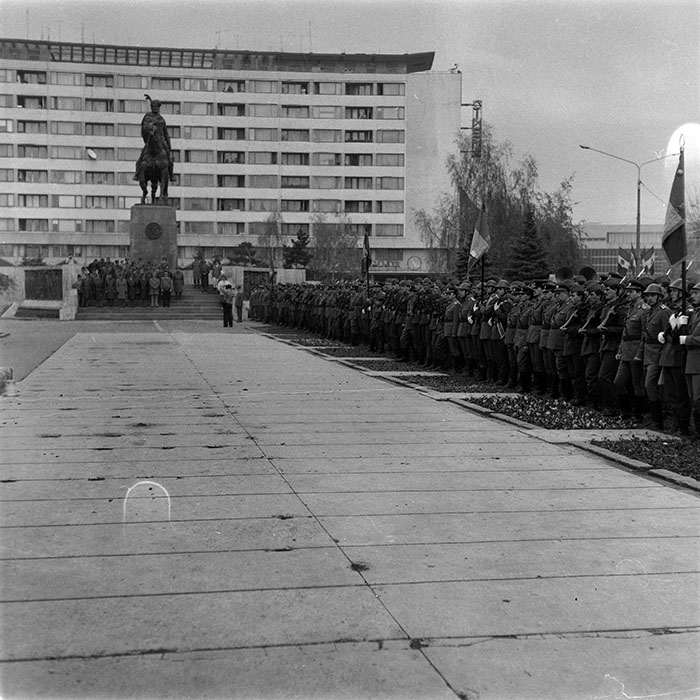 minerva_1987-1991_c2_c3r7_015