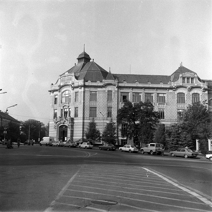 minerva_1987-1991_c2_c4r8_017