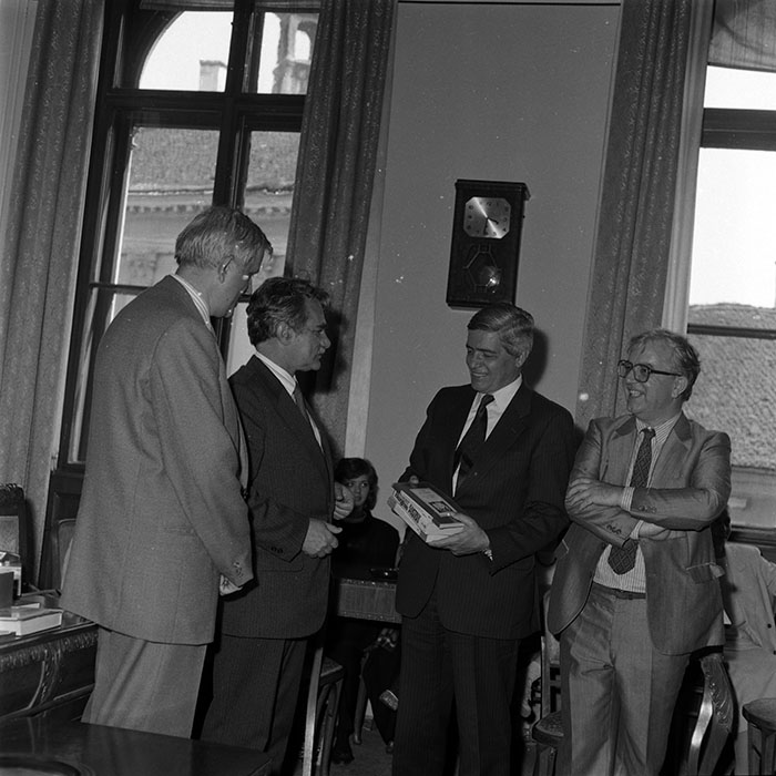 minerva_1987-1991_c2_c5r8_027