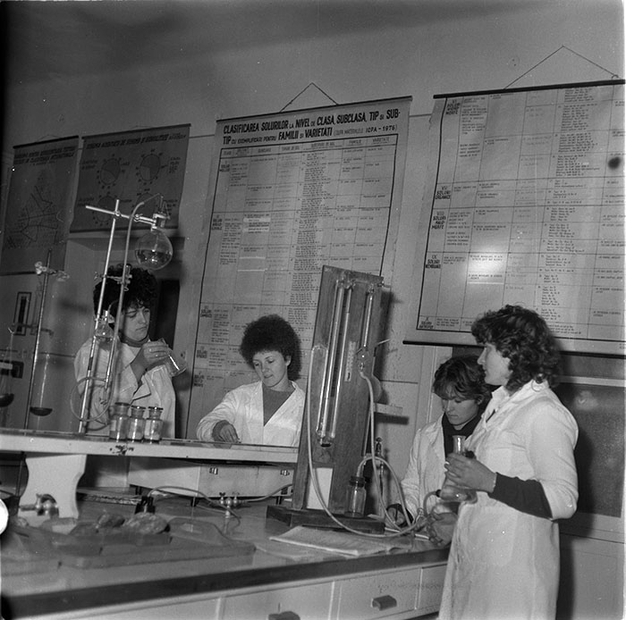 minerva_1987_c2_c10r4_012