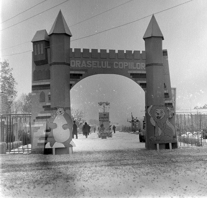 minerva_1987_c2_c3r4_002