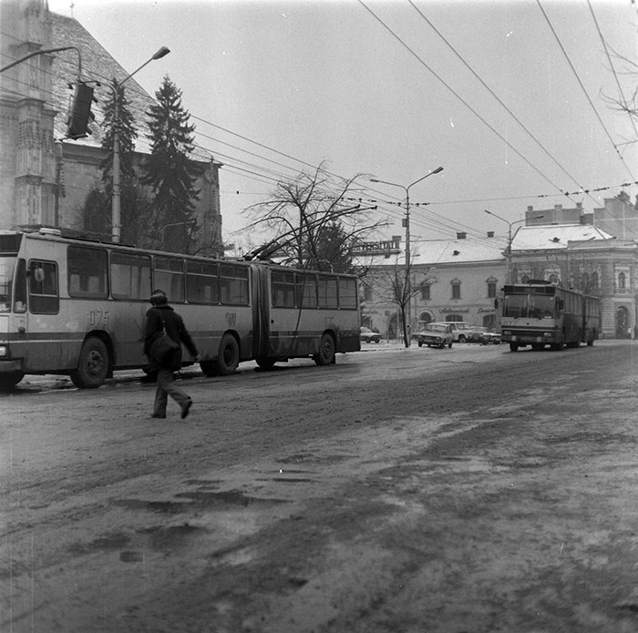 minerva_1987_c2_c6r2_021