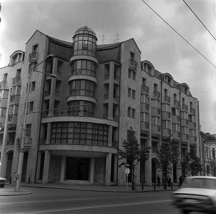 minerva_1987_c2_c6r4_011