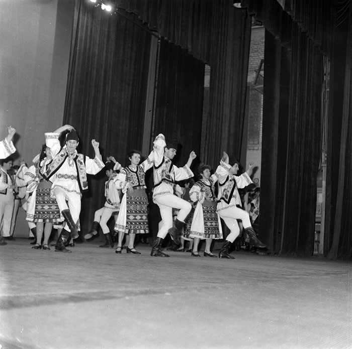 minerva_1987_c2_c7r1_002