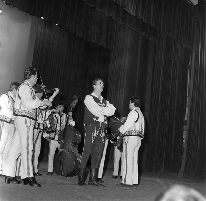 minerva_1987_c2_c7r1_004