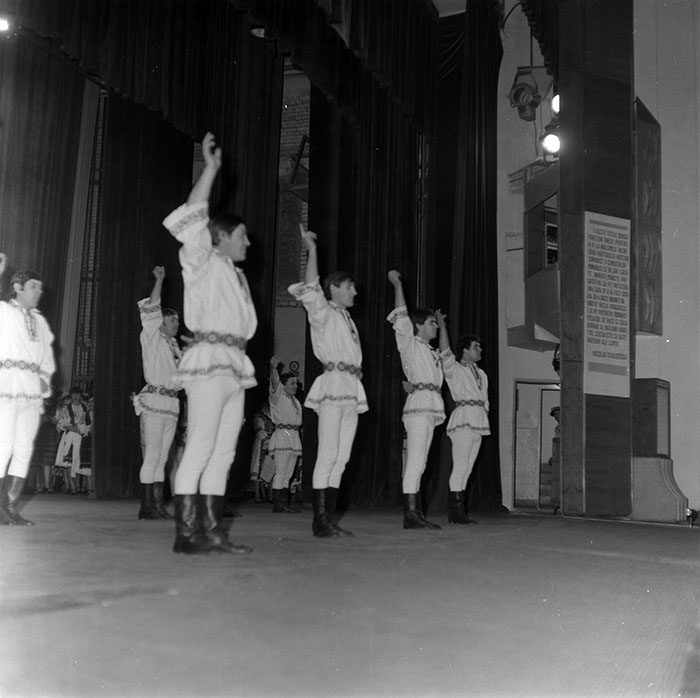 minerva_1987_c2_c7r1_005