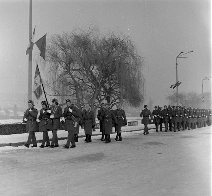 minerva_1987_c2_c7r3_002