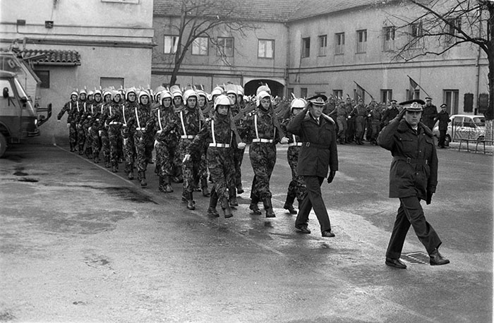 minerva_1988_industrie_c6r10_002