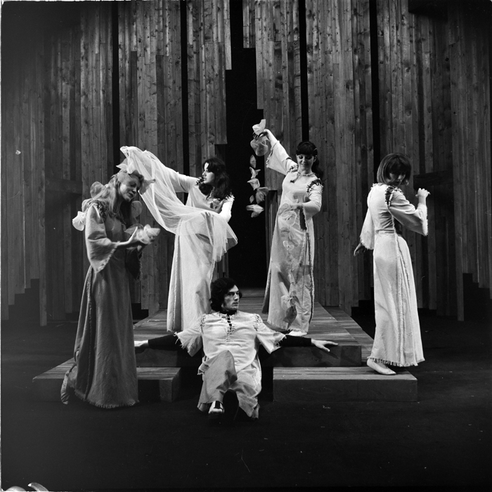 minerva_deak_f_c1_680_9-001