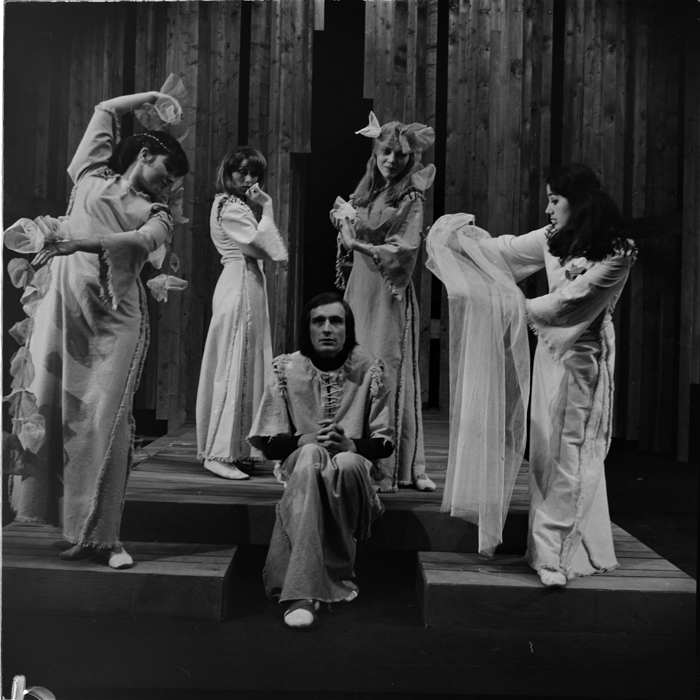 minerva_deak_f_c1_680_9-003