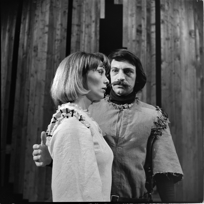 minerva_deak_f_c1_680_9-005