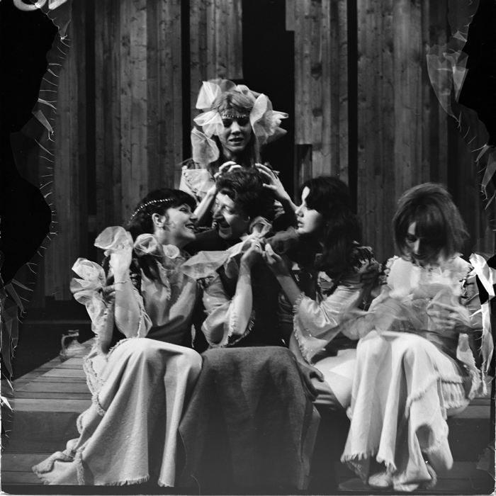 minerva_deak_f_c1_680_9-017