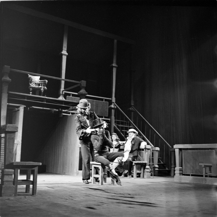 minerva_deak_f_c1_a_12-a_noapte_ana maria dominic-004