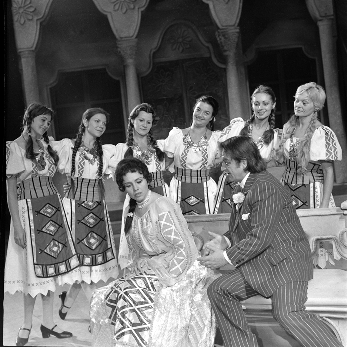 minerva_deak_f_c1_opera maghiara_iubire ciganeasca-002