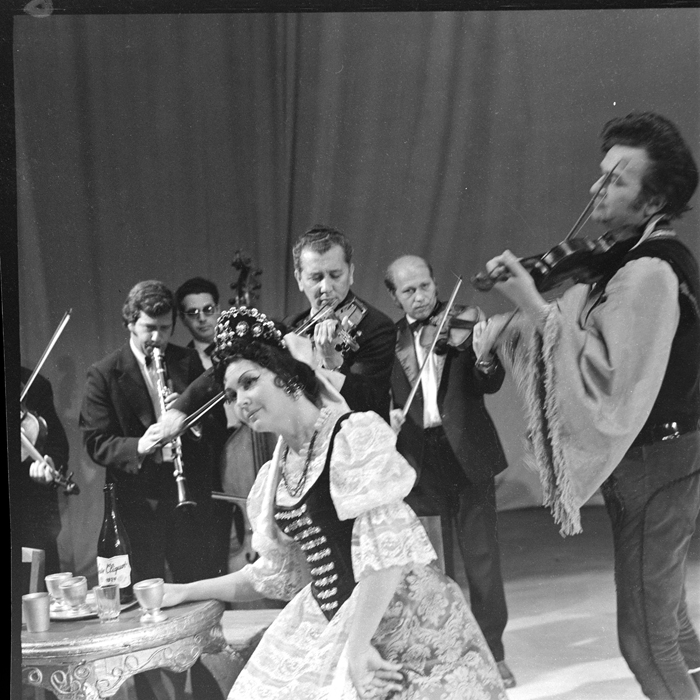minerva_deak_f_c1_opera maghiara_iubire ciganeasca-010