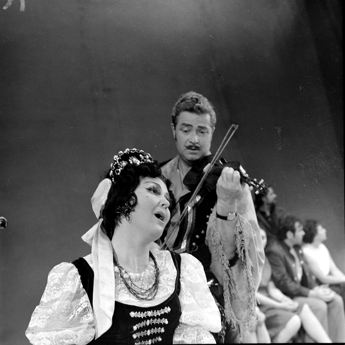 minerva_deak_f_c1_opera maghiara_iubire ciganeasca-016