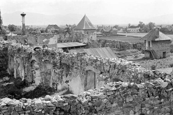 minerva_deak_f_c21_Torocko,Moldva,Utazasok-084-Pano