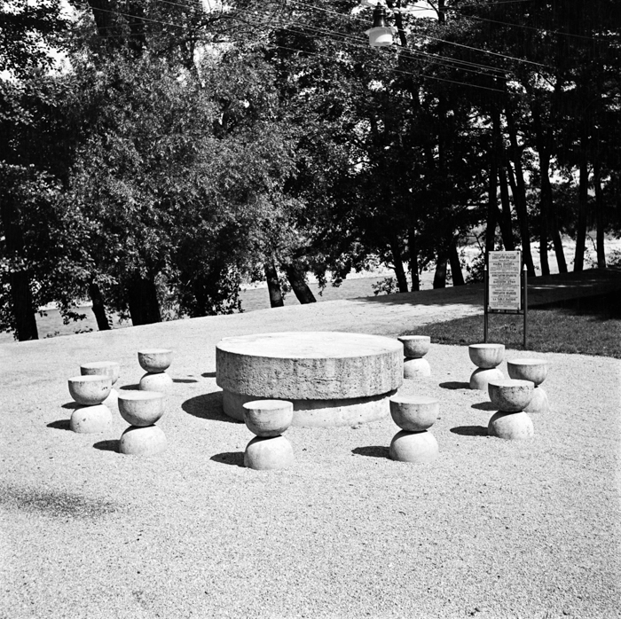 minerva_deak_f_c21_sculptura_Brancusi_Targu_Jiu-014