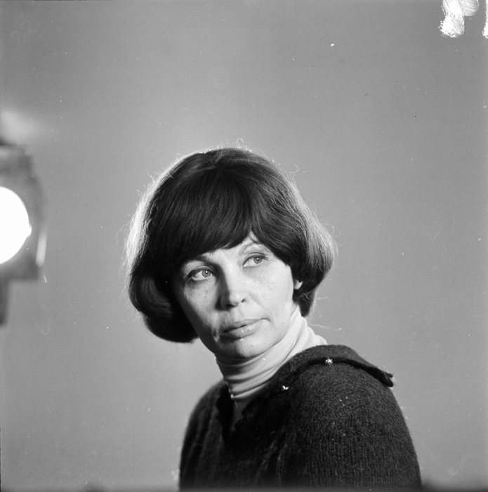 minerva_deak_f_c22_portret_Berecki_Julia-003