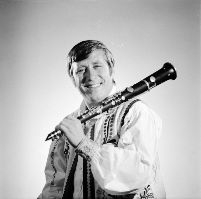 minerva_deak_f_c22_portret_Dumitru_Farcas-002