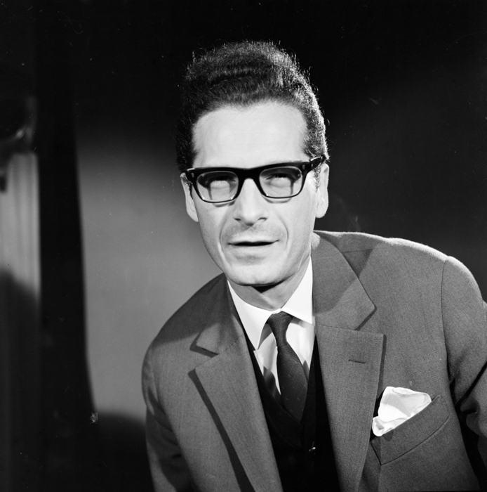 minerva_deak_f_c22_portret_Ruha_Istvan-002