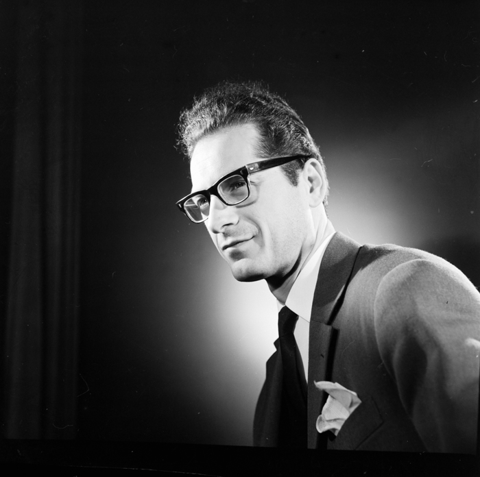 minerva_deak_f_c22_portret_Ruha_Istvan-006