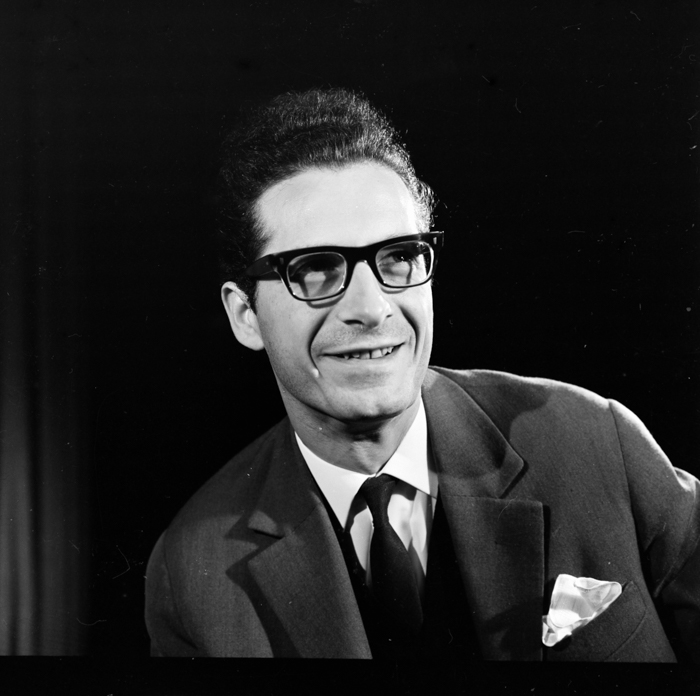 minerva_deak_f_c22_portret_Ruha_Istvan-007