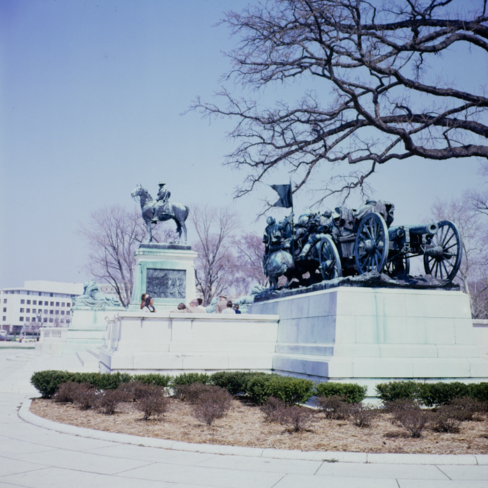 minerva_deak_f_c3_s2_28_1982_nov_washington-004