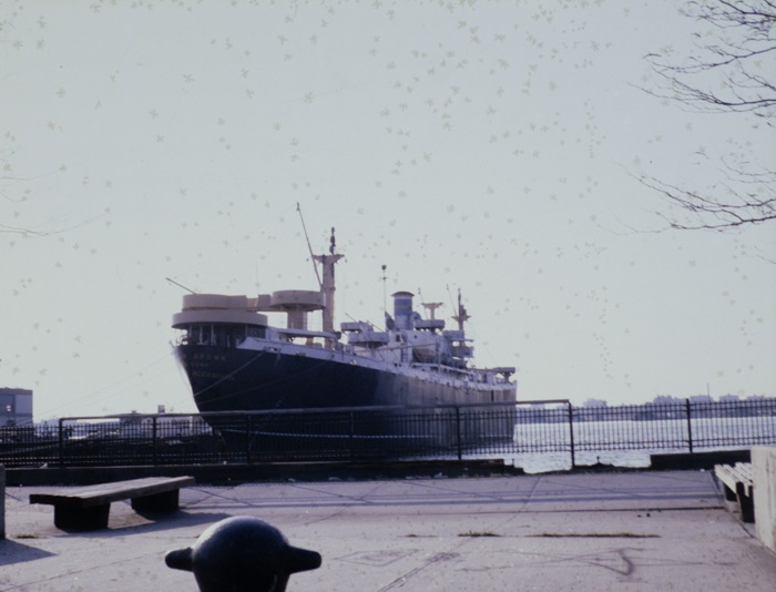 minerva_deak_f_c3_s2_40_manhattan-001