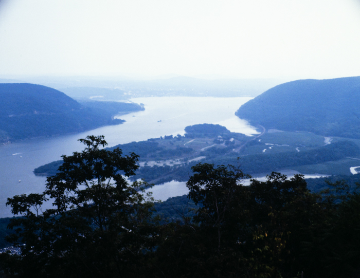 minerva_deak_f_c3_s2_48_1983_aug_bert_mt-009