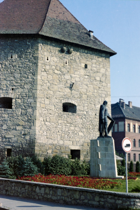 minerva_deak_f_c4_s1_121_030