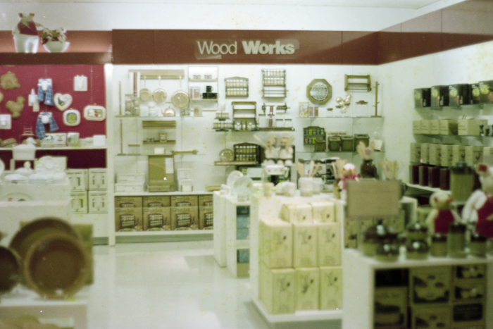 minerva_deak_f_c4_s3_155_1982_uzletek_002