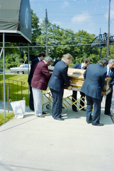 minerva_deak_f_c5_s2_241_bordi_temetes_1988-009