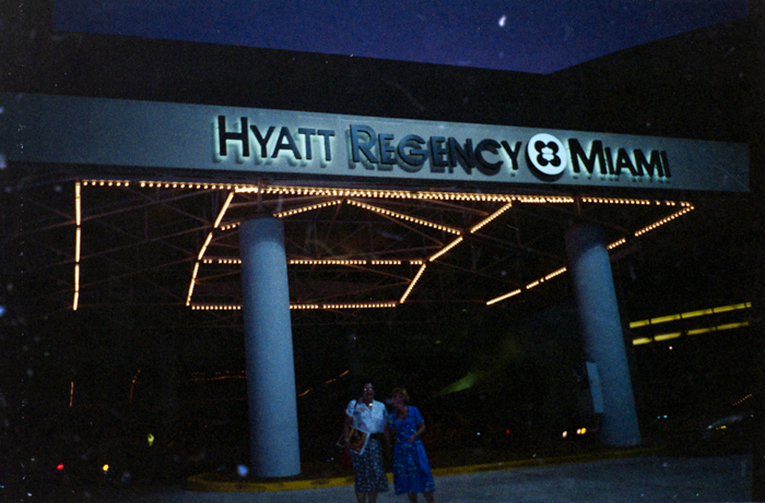 minerva_deak_f_c5_s2_249_juli_florida_1988-022