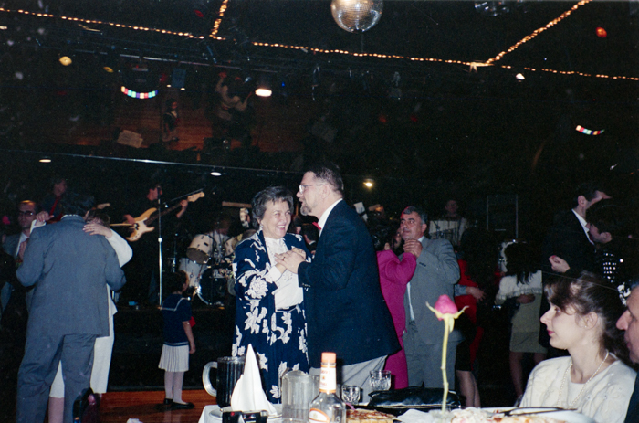 minerva_deak_f_c6_s3_331_orosz_vendeglo_331-027