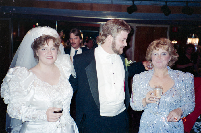 minerva_deak_f_c6_s3_336_szollosi_leanya_eskuvo_1991-012