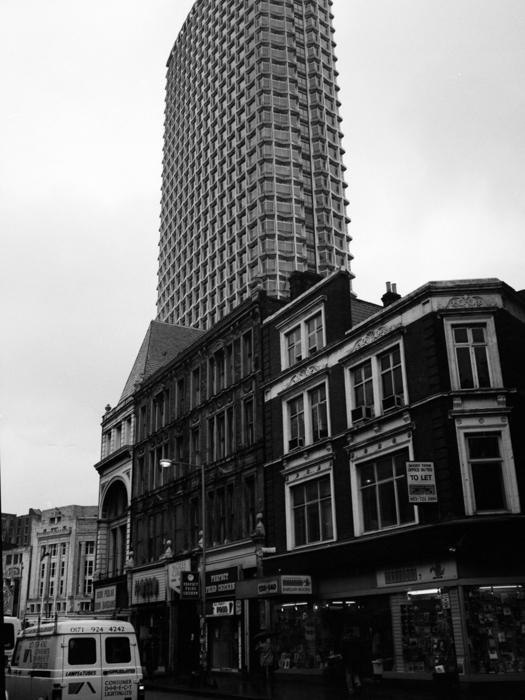 minerva_deak_f_c8_s1_001_1996_london-008