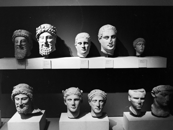 minerva_deak_f_c8_s1_001_1996_london-014