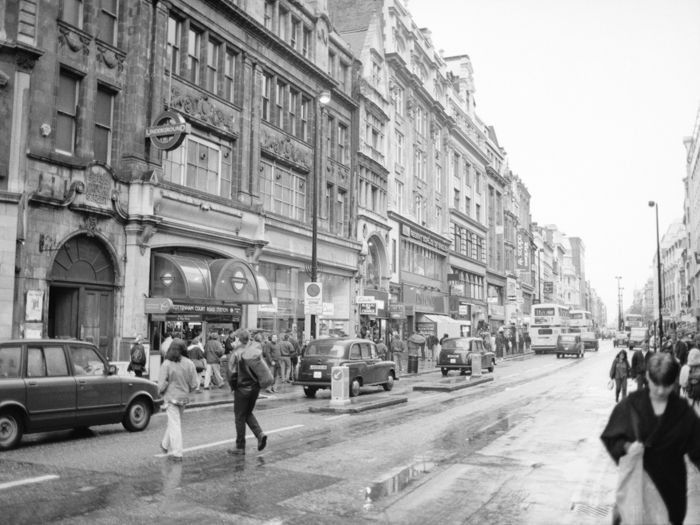 minerva_deak_f_c8_s1_001_1996_london-021