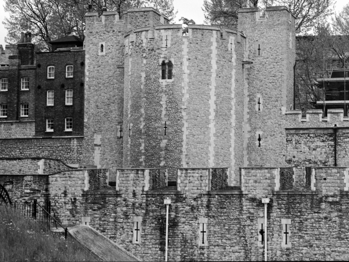 minerva_deak_f_c8_s1_003_1996_london-010