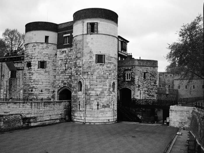 minerva_deak_f_c8_s1_003_1996_london-012