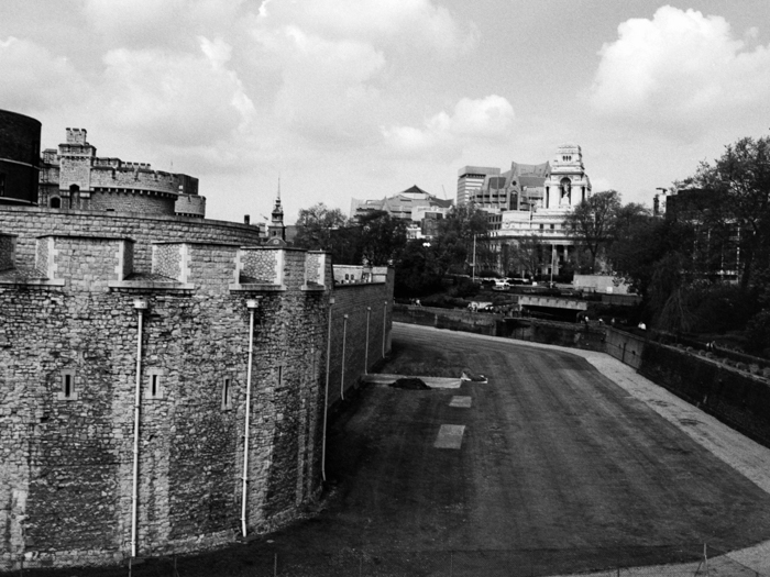 minerva_deak_f_c8_s1_004_1996_london-003-2