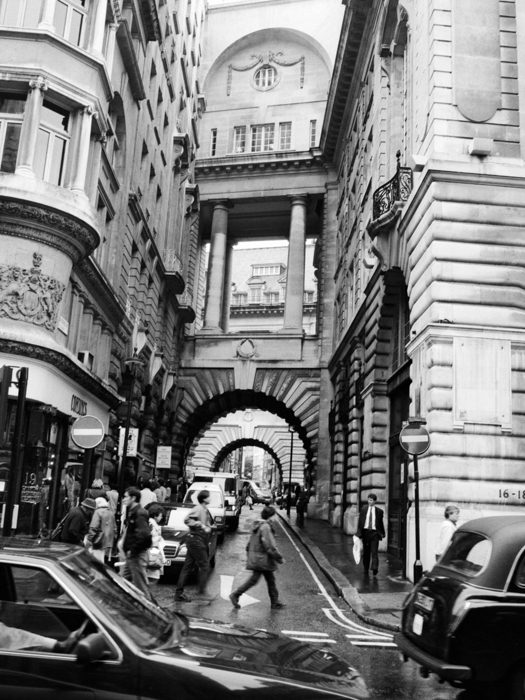 minerva_deak_f_c8_s1_007_1996_london-003