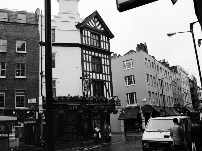 minerva_deak_f_c8_s1_007_1996_london-015