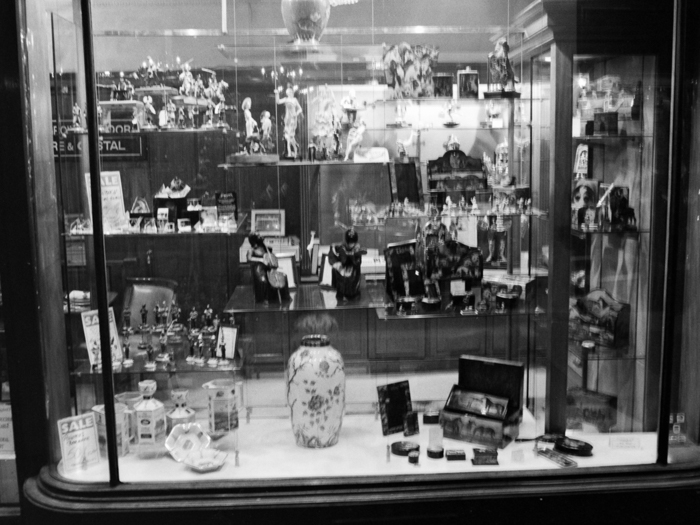 minerva_deak_f_c8_s1_007_1996_london-027