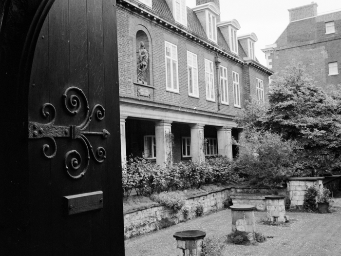 minerva_deak_f_c8_s1_008_1996_london-046