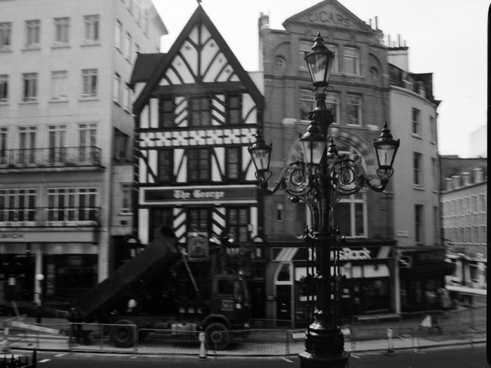 minerva_deak_f_c8_s1_011_1996_london-016