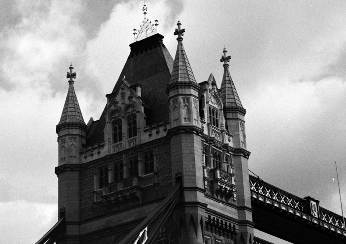 minerva_deak_f_c8_s1_012_1996_london-022