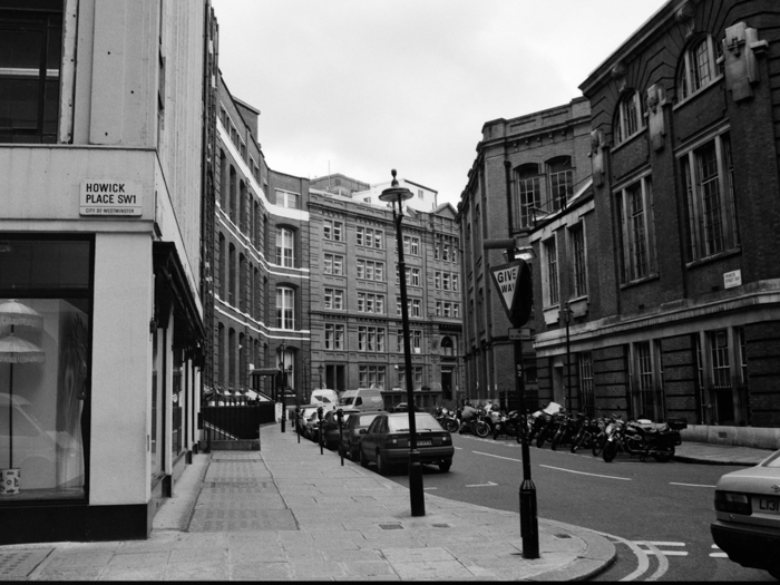 minerva_deak_f_c8_s1_018_1996_london-013